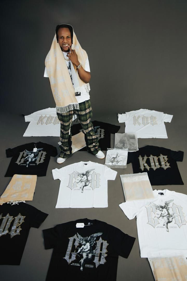 WHITE KDE STONE TEE